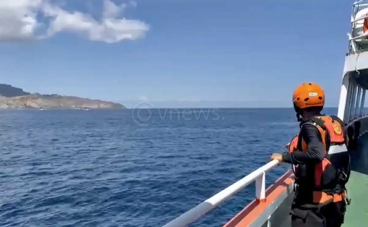 Pencarian Korban Kapal Terbakar di Selat Lombok Berlanjut, Tim SAR Gabungan Sisir Area Barat Daya dan Pemapelan