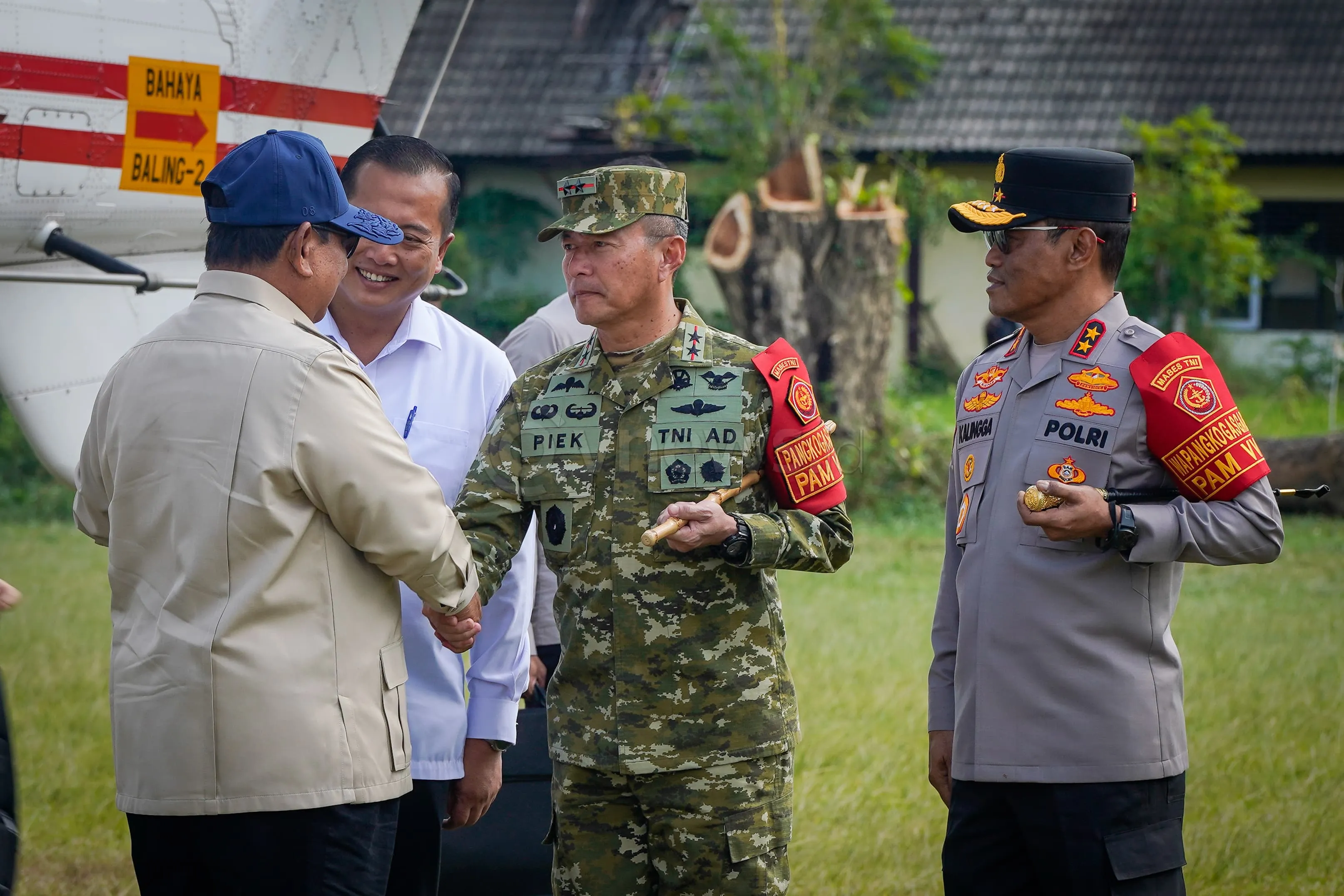 Prabowo: TNI-Polri Anak Kandung Rakyat, Mereka Harus Hadir Saat Warga Kesusahan