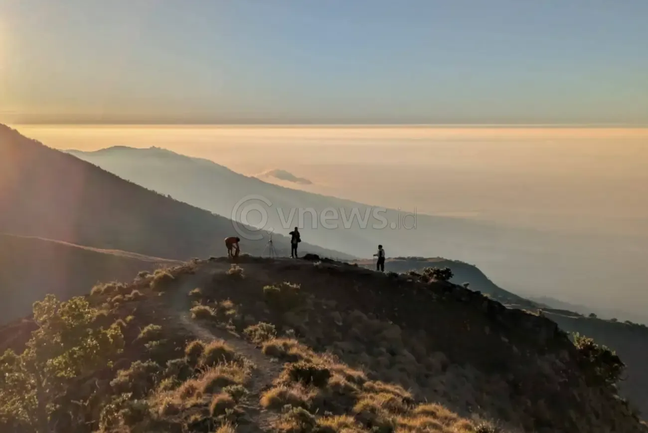 Panorama jalur pendakian Tetebatu Rinjani 