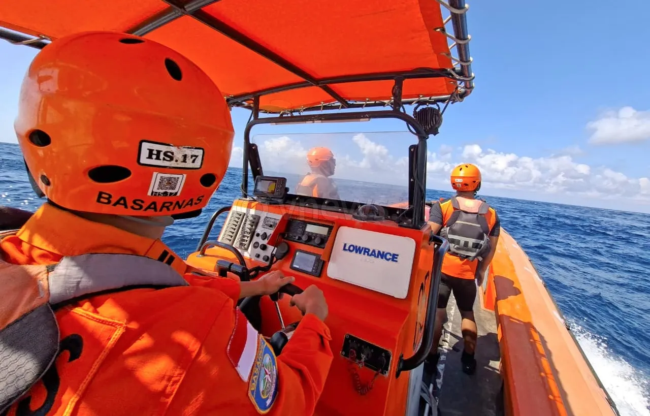 Hari Keempat Pencarian Korban Kapal Terbakar: Tim SAR Sisir Selat Lombok hingga Nusa Penida