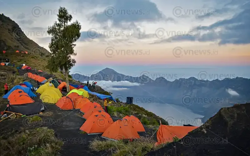 Pelawangan Sembalun Gunung Rinjani Lombok 