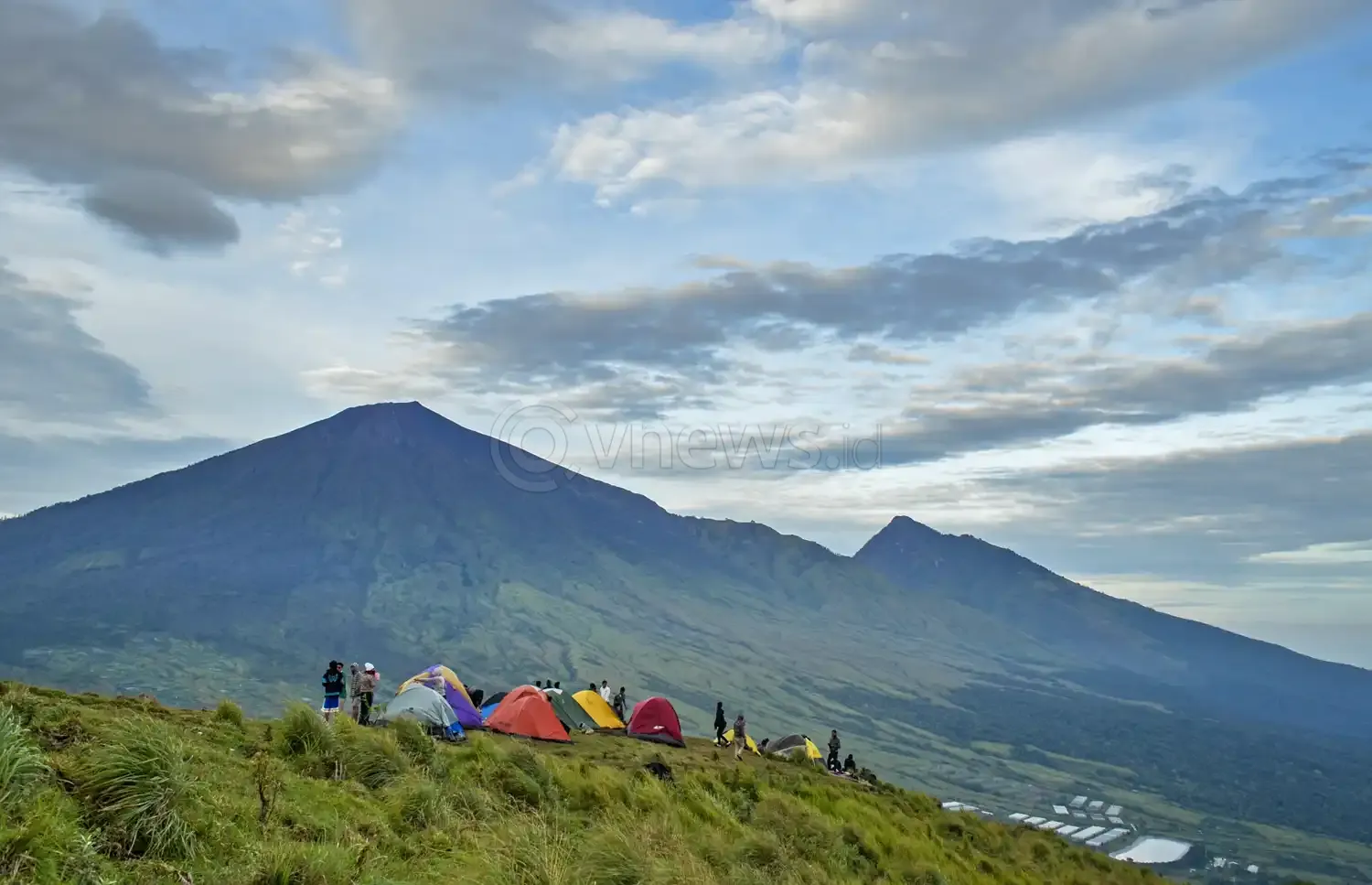 Wisata Bukit Pergasingan Sembalun