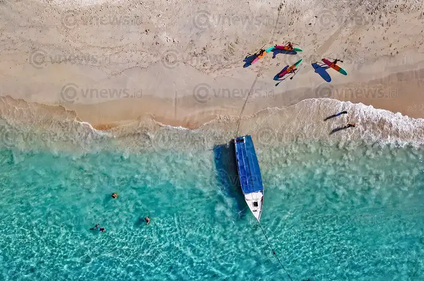 Bermain papan dayung di Gili Trawangan