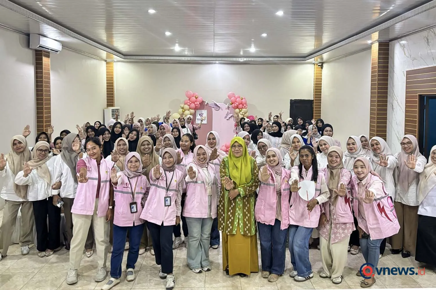 PLN UIW NTB Edukasi Pencegahan Kekerasan Seksual melalui Srikandi Goes to Campus di STIE Bima