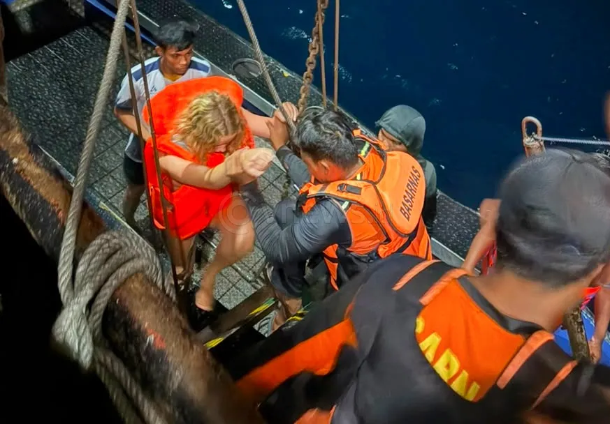 Kapal Wisata Tenggelam di Perairan Tanjung Katupa, 45 Orang Selamat