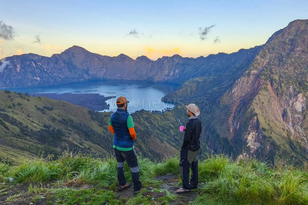 Jumlah wisatawan yang mendaki Gunung Rinjani