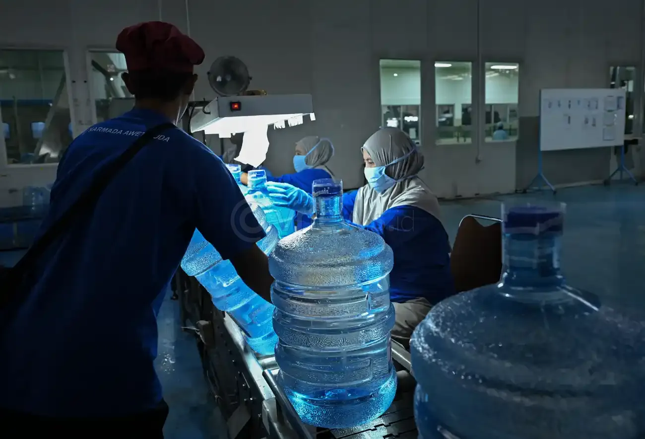 Produksi Air Mineral Narmada Capai 700 Ribu Liter per Hari