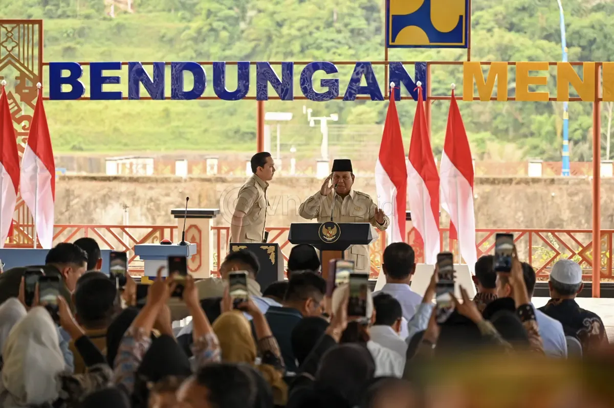 Presiden Prabowo Subianto resmikan Bendungan Meninting