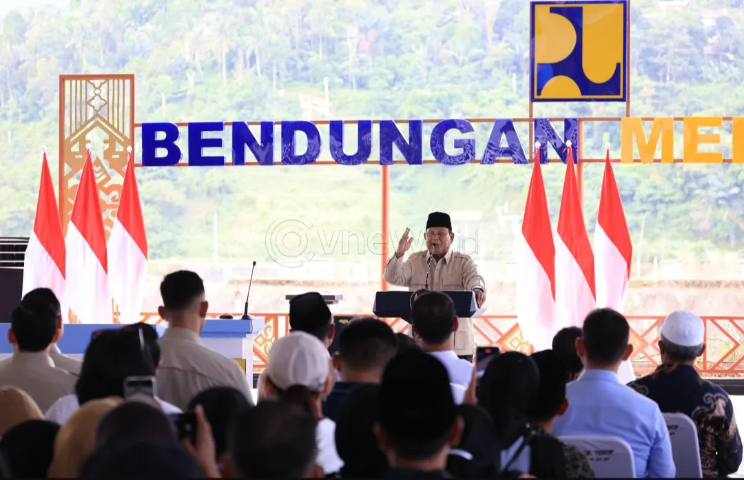 Prabowo Pasang Badan: Tolak Jual BUMN Pertahanan ke Asing, PT Pindad hingga PT PAL Kini Bangkit