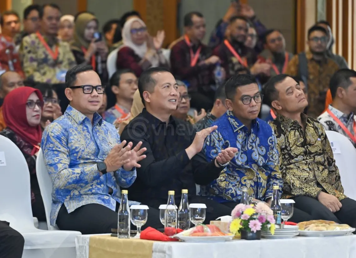 Wamendagri Puji Gaya Komunikasi Gubernur NTB, Bima: Layak Jadi Inspirasi Kepala Daerah se-Indonesia
