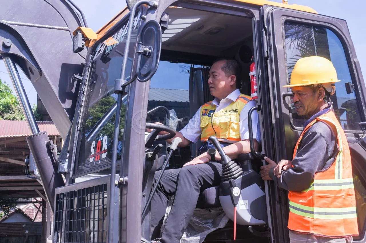 Fokus Pemeliharaan Jalan, Pemprov NTB Resmi Luncurkan TRC Infrastruktur