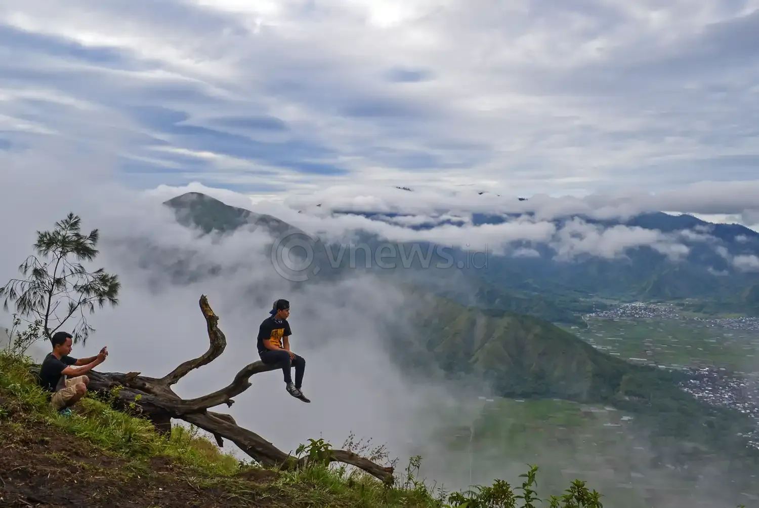 Wisata Bukit Pergasingan Sembalun