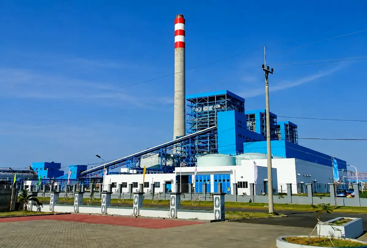 PLTU Bolok menjadi salah satu pembangkit andalan yang memasok kebutuhan listrik di Pulau Timor. Melalui implementasi cofiring biomassa, PLTU Bolok terus bertransformasi mendukung transisi energi dengan memanfaatkan bahan bakar yang lebih ramah lingkungan, sekaligus menjaga keandalan pasokan listrik bagi masyarakat.